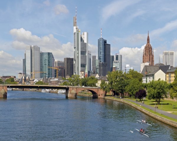 Trein naar Frankfurt - v.a. € 38 enkele reis | NS International